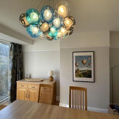 Harmonious Family In Westbury-on-trym Nyaraló *