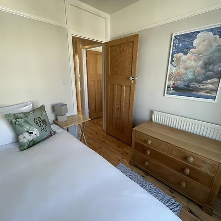 Дом отдыха Harmonious Family In Westbury-on-trym *
