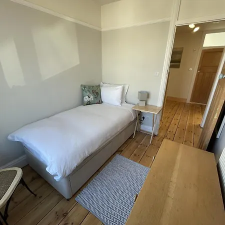 Harmonious Family In Westbury-on-trym Nyaraló *