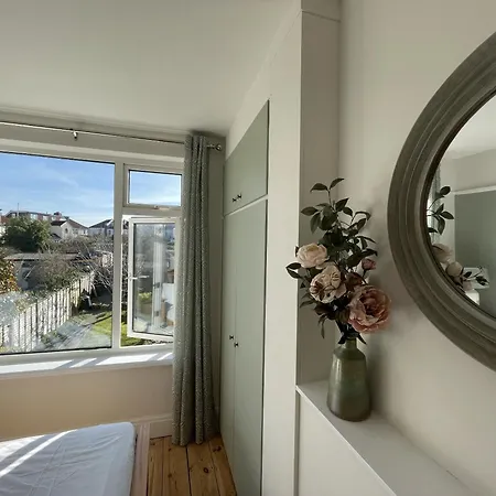 Harmonious Family In Westbury-on-trym