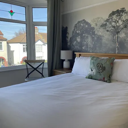 Harmonious Family In Westbury-on-trym *