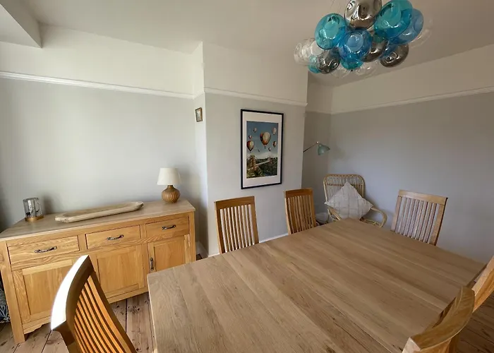 Harmonious Family In Westbury-on-trym *